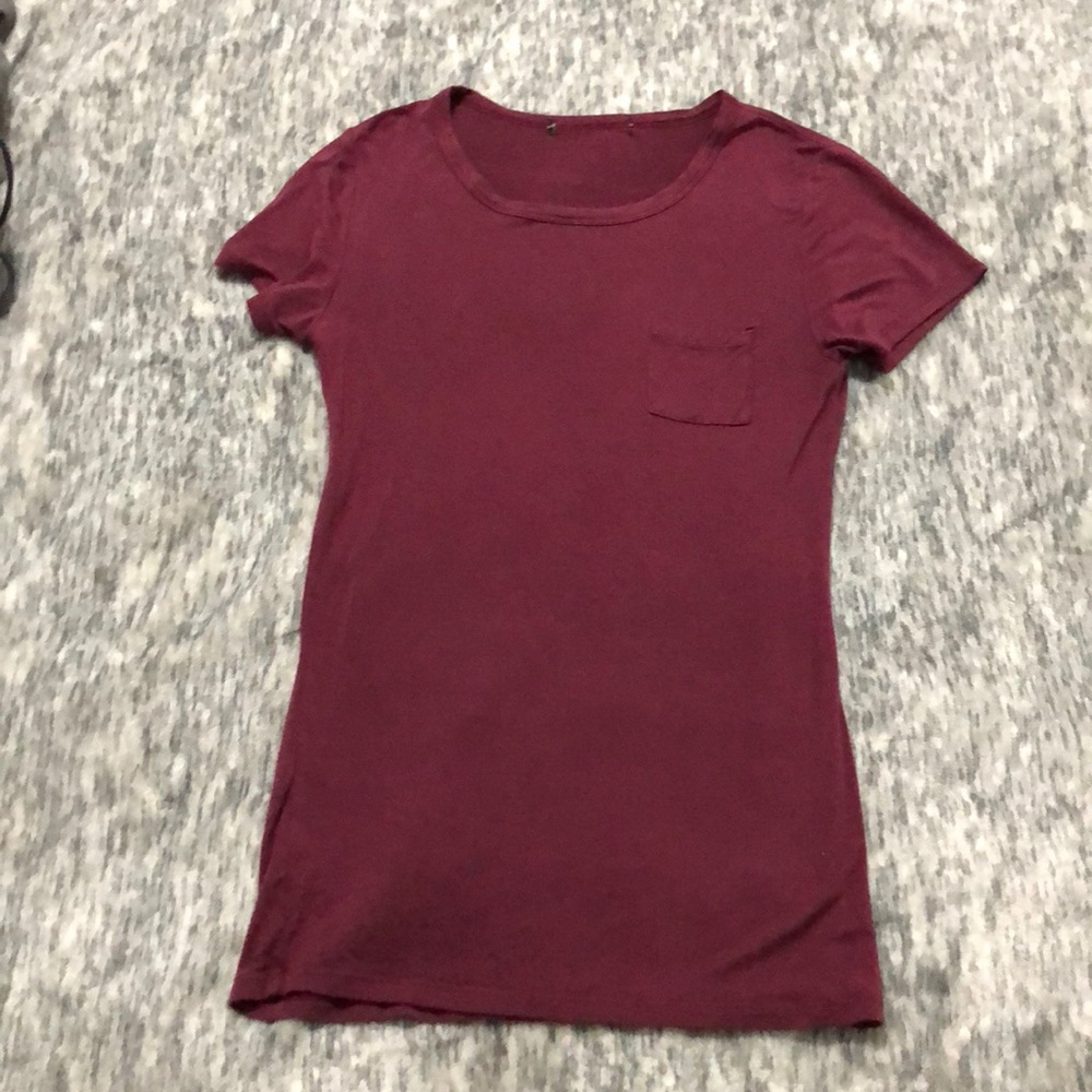 Short sleeve pocket tee shirt